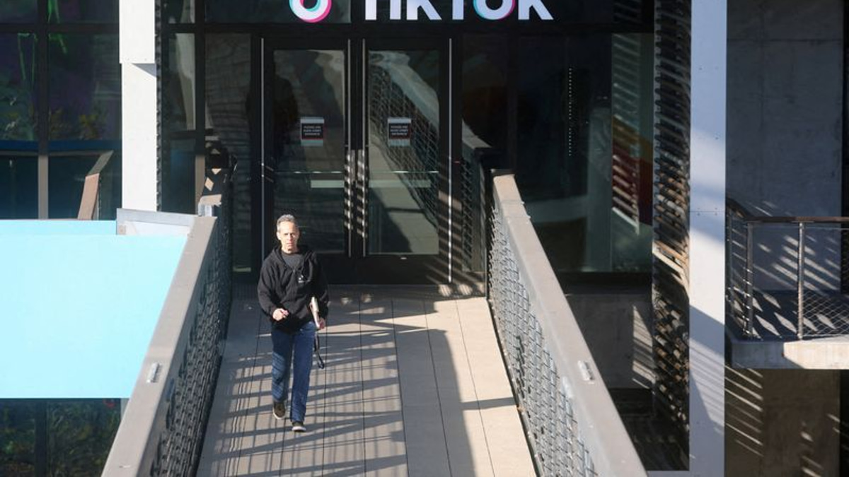 Florida sues TikTok over violations of state child safety law