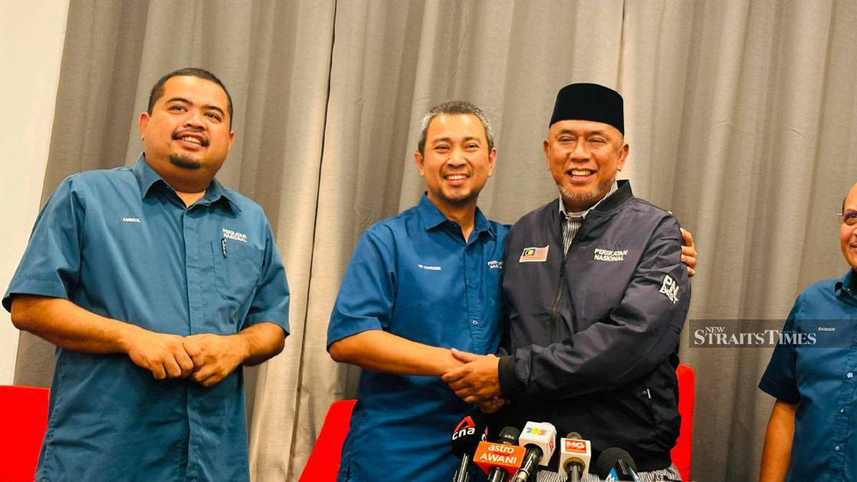 Former Layang-Layang Assemblyman Quits Umno, Defects to Bersatu
