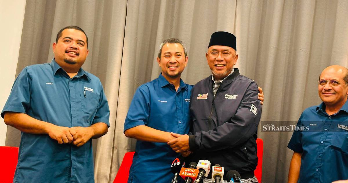 Former Layang-Layang Assemblyman Quits Umno, Defects to Bersatu