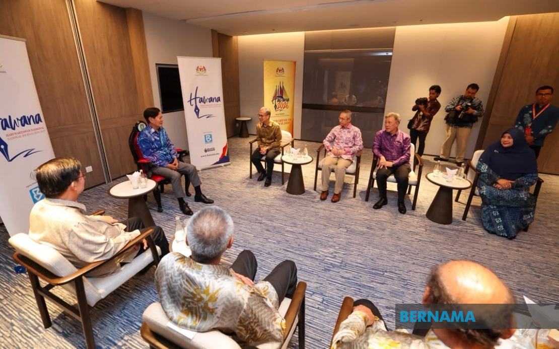 Malaysia's Communications Minister Pushes for Unified ASEAN Approach to Combat Misinformation