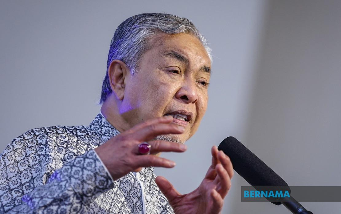 Ahmad Zahid Urges Johor Rivals to Focus on Vision, Not Old Grievances