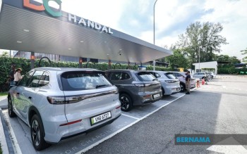 Malaysia Embraces Market-Driven Approach for EV Charging Prices, Rejects Government Controls
