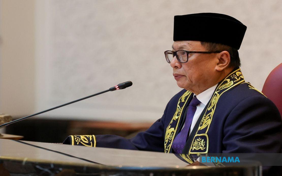 Puad Zarkashi Quits UMNO, Accuses Johor Chief Onn Hafiz of Being 'Yes-Man'