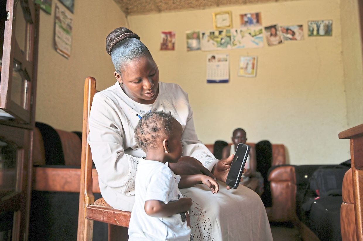 Lessons from Congo's Ebola Crisis: Survivors Warn Against Repeating Past Mistakes
