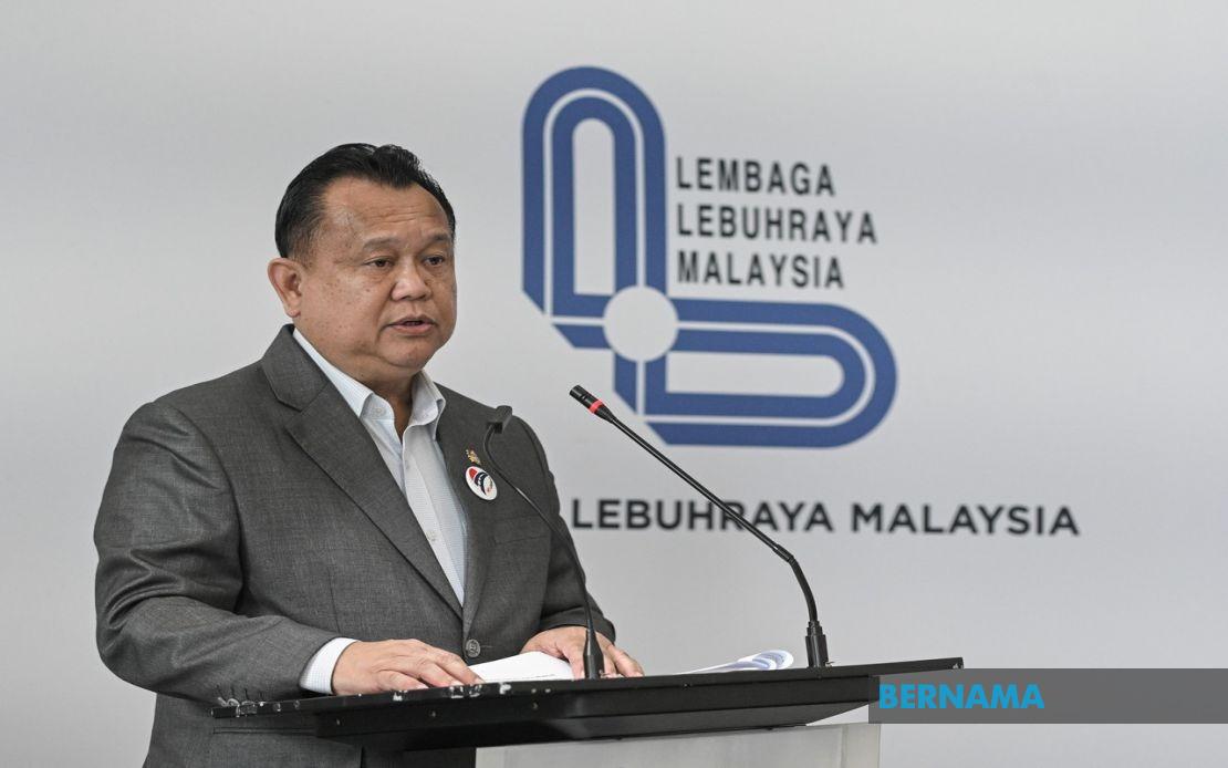 RM25.2 Million Solar LED Light Project Launches At Accident Hotspots On Malaysian Highways