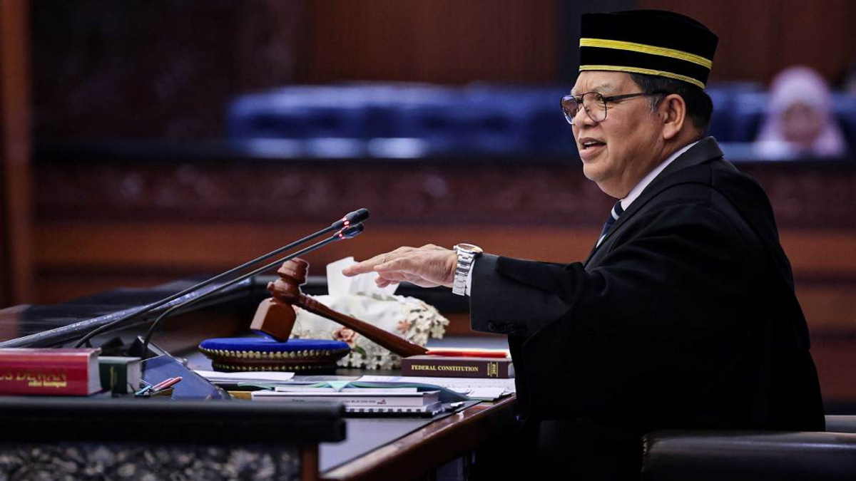 Speaker Johari Warns MPs: Attend Parliament or Face Consequences