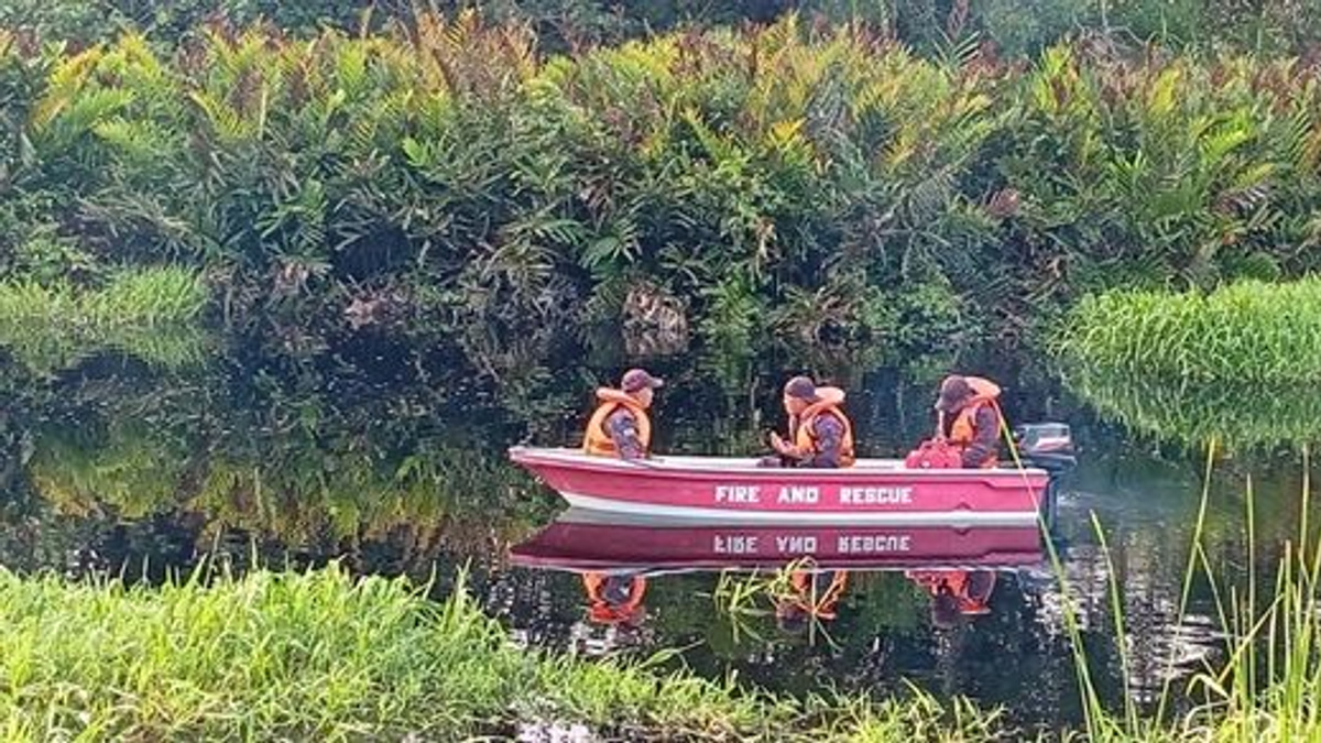 Rescue teams intensify search for man feared mauled by crocodile in Brunei river