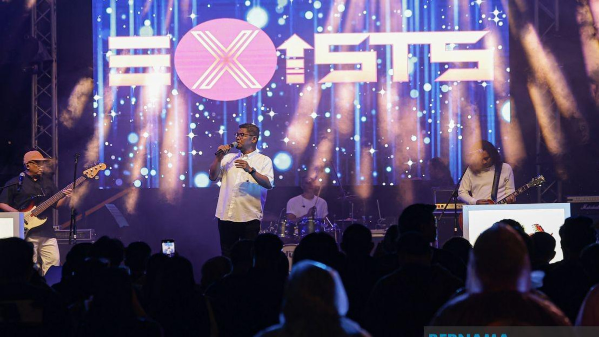 Exists Reflect on Journalists' Protective Role in Malaysia's Entertainment Industry