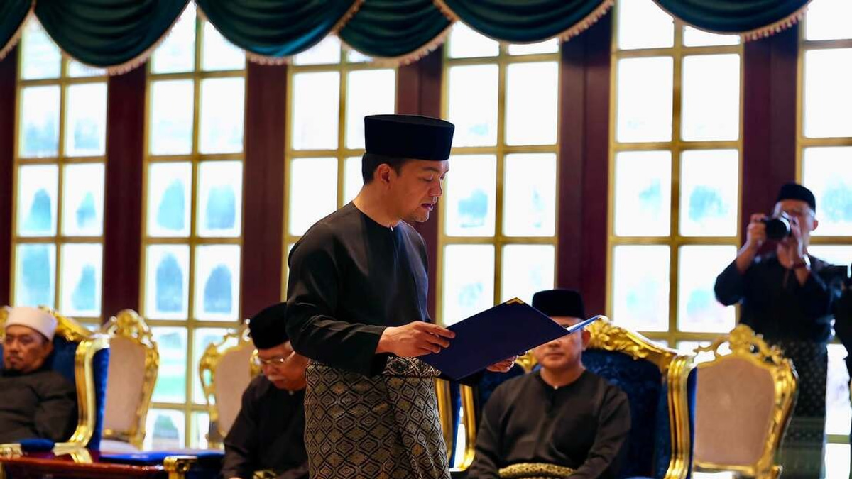 Ahmad Zahid Hails Onn Hafiz's Elevation to Johor Menteri Besar